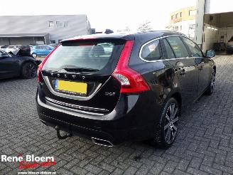 Volvo V-60 2.4 D6 Twin Engtine R-Design Aut picture 4