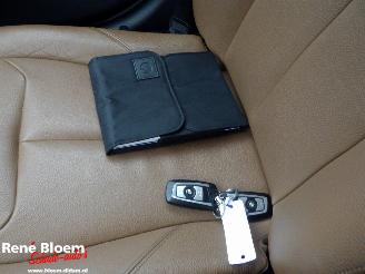 BMW 3-serie 318i High Executive Touring Navi picture 18