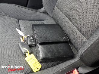 Volkswagen Golf 1.6 TDI Comfortline BlueMotion 110pk picture 18