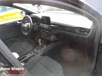 Ford Focus 1.0 EcoBoost Hybrid ST-Line X Business picture 11