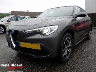 uszkodzony samochody osobowe Alfa Romeo Stelvio 2.0 T AWD First Edition 280pk 2018/1