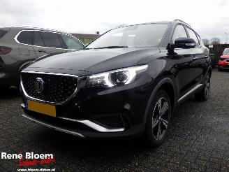 Voiture accidenté MG ZS EV Luxury 45kWh Automaat 5drs 2021/8
