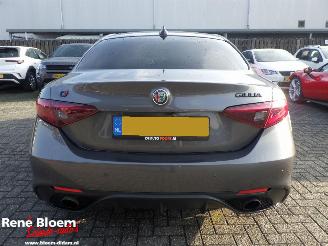 Alfa Romeo Giulia 2.0 T AWD Veloce Q4 picture 6