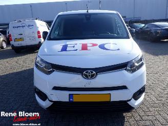Toyota Proace CITY 1.5 D-4D Prof picture 6