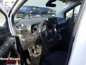 Toyota Proace CITY 1.5 D-4D Prof picture 12