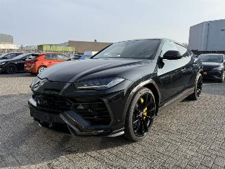 Schadeauto Lamborghini Urus 4.0 V8 Carbon Full Option 650pk 2022/2