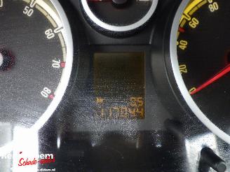 Opel Corsa 1.4 16V 111 Edition picture 18