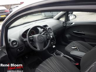 Opel Corsa 1.4 16V 111 Edition picture 14