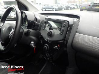 Peugeot 108 1.0 e-VTi Style picture 13