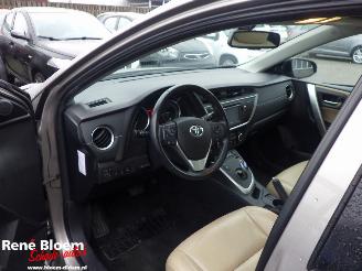 Toyota Auris Touring Sports 1.8 Hybrid picture 12