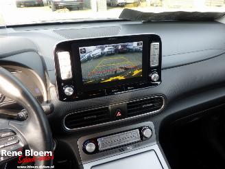 Hyundai Kona EV Premium 64kwh 204pk Aut picture 17