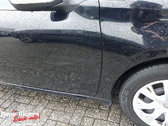 Peugeot 208 1.2 PureTech Active picture 12