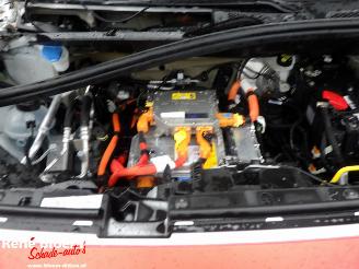 Peugeot e-Partner 136 L2 50kWh picture 7