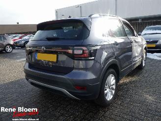 krockskadad bil auto Volkswagen T-Cross 1.0 TSI Life 5drs 2022/5