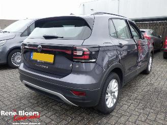 Unfallwagen Volkswagen T-Cross 1.0 TSI Life 5drs 2022/5