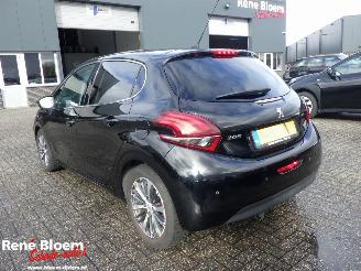 Peugeot 208 1.2 Puretech Roland Garros 110pk picture 2