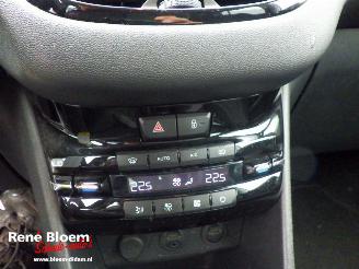 Peugeot 208 1.2 VTI Envy 5drs Airco picture 19
