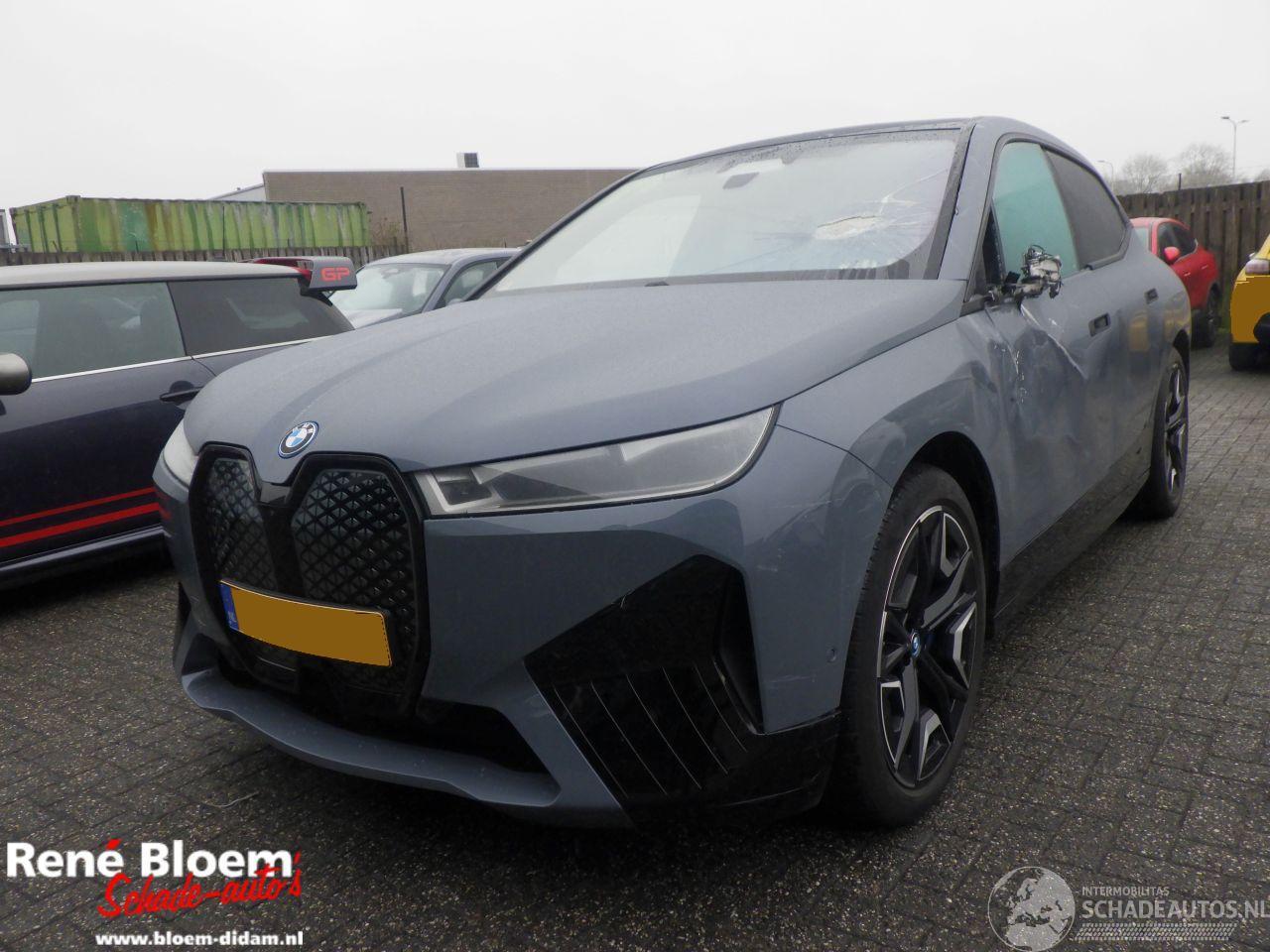 BMW iX XDrive 40 Business Editon Plus 77kwh Full Option