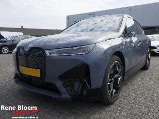 krockskadad bil auto BMW iX XDrive 40 Business Editon Plus 77kwh Full Option 2024/3
