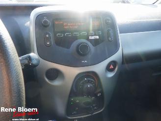 Peugeot 108 1.0 e-VTi Blue Lion 5drs Airco picture 15