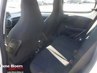 Peugeot 108 1.0 e-VTi Blue Lion 5drs Airco picture 12