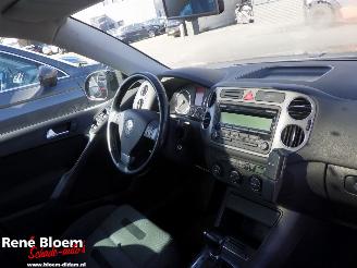 Volkswagen Tiguan 2.0 TDI 4motion 140pk Automaat picture 9