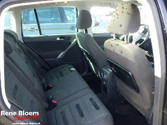 Volkswagen Tiguan 2.0 TDI 4motion 140pk Automaat picture 10