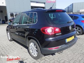 Volkswagen Tiguan 2.0 TDI 4motion 140pk Automaat picture 2