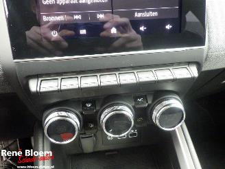 Renault Clio 1.6 e-Tech Full Hybrid 145 Techno Aut picture 17