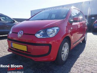 Damaged car Volkswagen Up! 1.0 Move up! Bluemotion 2012/10