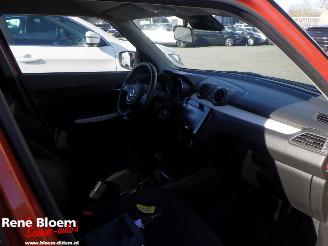 Suzuki Swift 1.2 Select Smart Hybrid picture 9