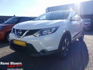 damaged passenger cars Nissan Qashqai 1.2 N-Connecta 116pk automaat 2017/10