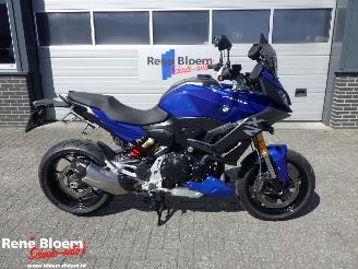 BMW  F 900 XR picture 1