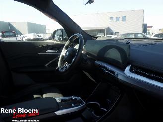 BMW iX1 eDrive20 67kWh 204pk M-pakket Automaat picture 11