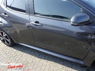 Toyota Yaris 1.5 Hybrid 115 Dynamic picture 8