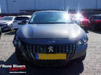 Peugeot 208 1.2 Puretech Allure Pack Aut picture 3