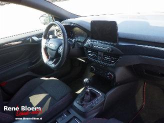 Ford Focus Wagen 1.0 EcoBoost ST-Line Business picture 9