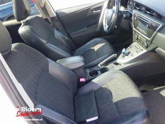 Toyota Auris Touring Sports 1.8 Hybrid picture 10