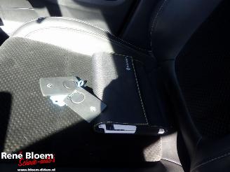 Renault Clio 0.9 Tce Intens 5drs Navi picture 15