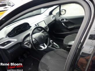 Peugeot 208 1.2 Pure Tech Allure 110pk picture 14