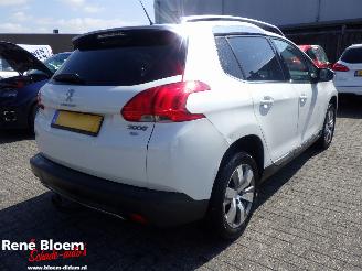Vaurioauto  passenger cars Peugeot 2008 1.2 vtI Allure Pack Premium Plus Automaat 2014/3