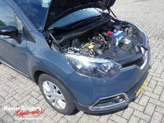 Renault Captur 0.9 TCE Expression CLima 5drs picture 9
