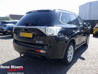 škoda osobní automobily Mitsubishi Outlander 2.0 PHEV Instyle 2013/12