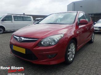 Coche accidentado Hyundai I-30 1.4i i-motion Clima 5drs 2012/3