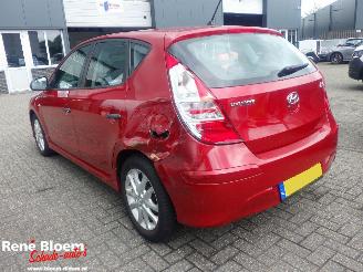 Hyundai I-30 1.4i i-motion Clima 5drs picture 2