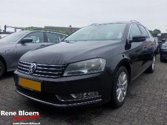 Voiture accidenté Volkswagen Passat 1.6 TDI R-Line Blue Motion 105pk 2014/4