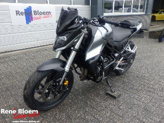 Honda CB 750 Hornet picture 3