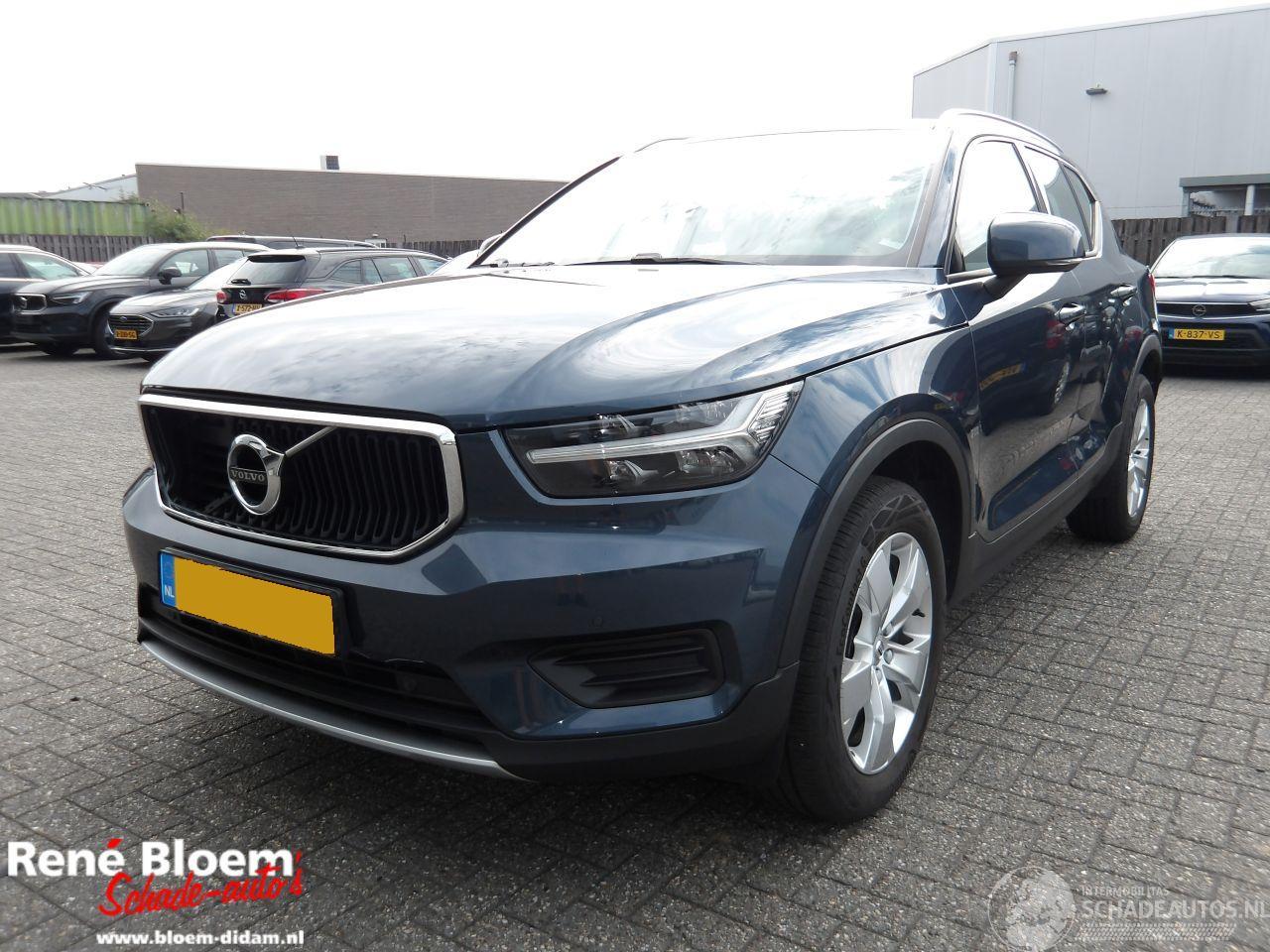 Volvo XC40 1.5 T2 Momentum Business