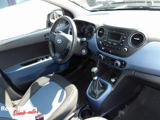 Hyundai I-10 1.0i i-Motion Comfort 5drs picture 15