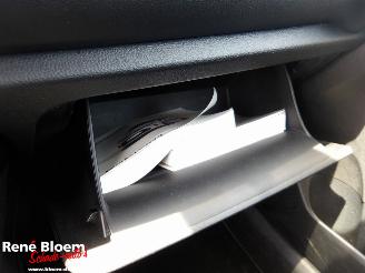 Kia Picanto 1.0 CVVT Comfort  Plus-line Navigator picture 18